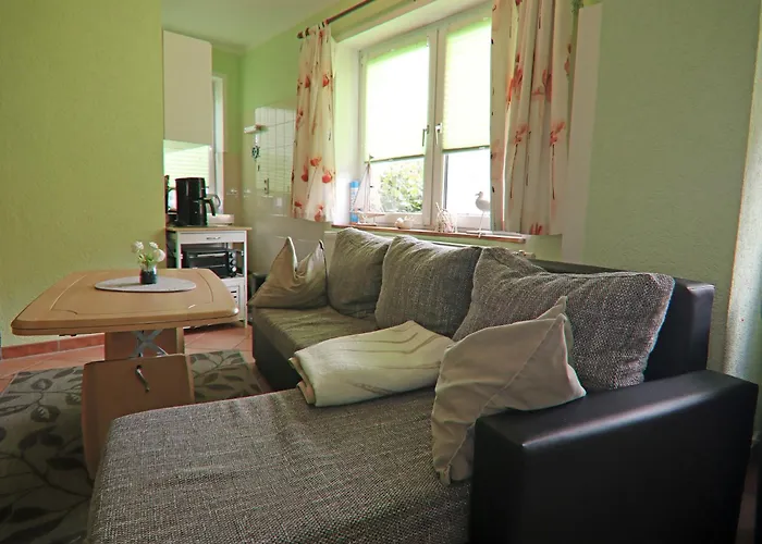 別荘 Idyllischer An Der Ostseekueste *